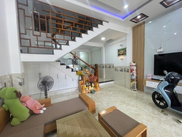 Nhà 2 tầng mặt tiền Bầu Cầu 80mv, 5550