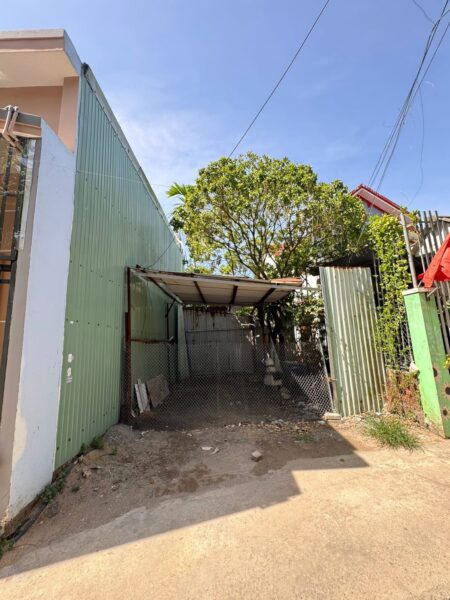 Đất kiệt ô tô Tôn Đản 120mv, 3650
