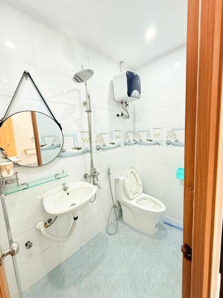 Nhà 2 tầng kiệt Trần cao Vân 52mv, 4500