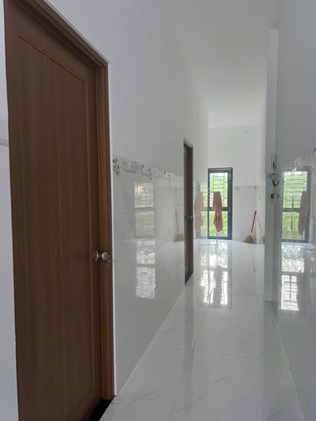 Nhà 2 tầng kiệt Hoàng Văn Thái 100mv, 2200