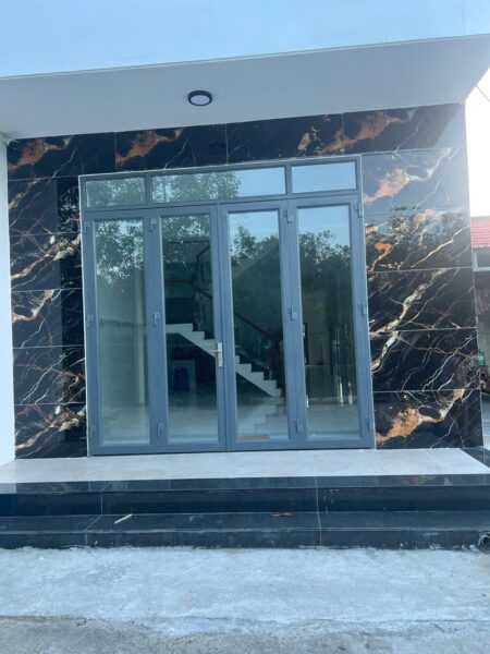 Nhà 2 tầng kiệt Hoàng Văn Thái 100mv, 2200