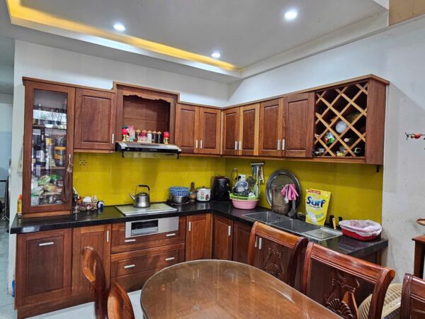 Nhà 3 tầng mặt tiền Lê Văn Sỹ, 70mv, 6950