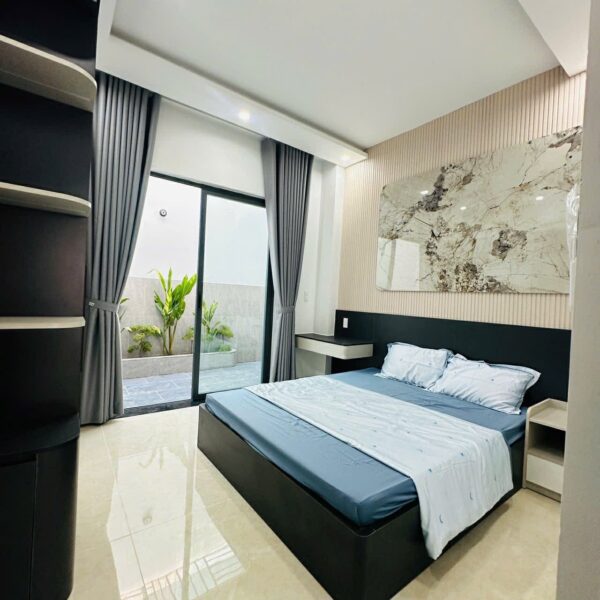 Nhà 2 tầng kiệt ô tô Hoàng Văn Thái 4750