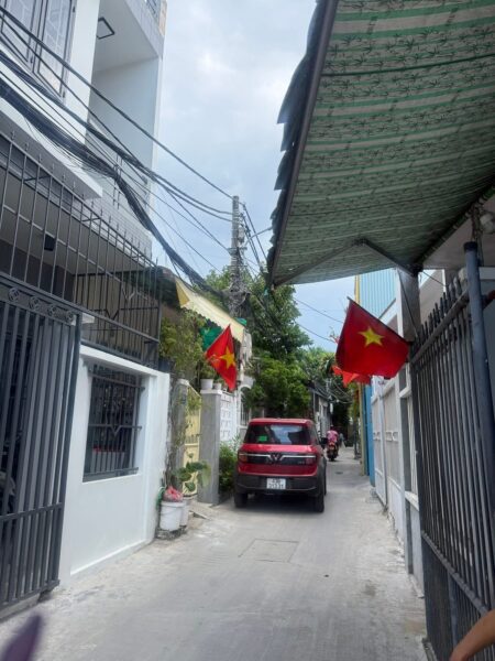 Nhà gác lửng kiệt ô tô nguyễn Văn Huề 3300