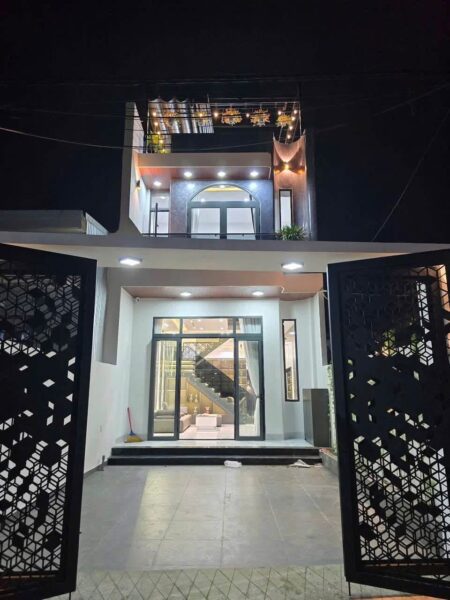 Nhà 3 tầng kiệt ô tô Tôn Đản 123mv, 5250