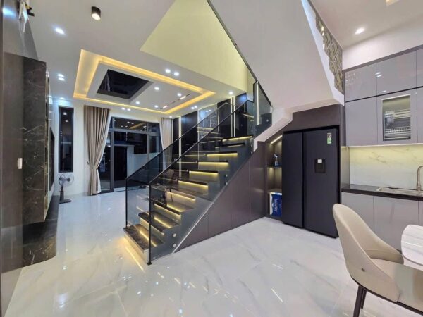 Nhà 3 tầng kiệt ô tô Tôn Đản 123mv, 5250