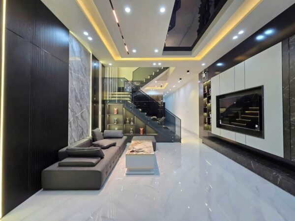 Nhà 3 tầng kiệt ô tô Tôn Đản 123mv, 5250