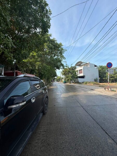 Nhà mê lửng đúc mặt tiền gần Trường Sơn 2650