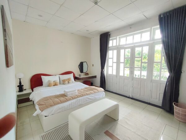 Nhà 3 tầng mặt tiền Mỹ An, 90mv, 14ty4