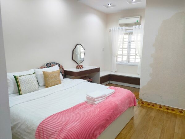 Nhà 3 tầng mặt tiền Mỹ An, 90mv, 14ty4