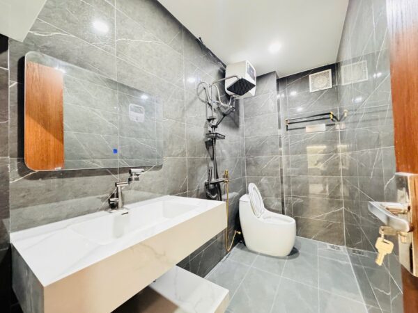 Nhà mê lửng kiệt Hoàng Văn Thái, 3290