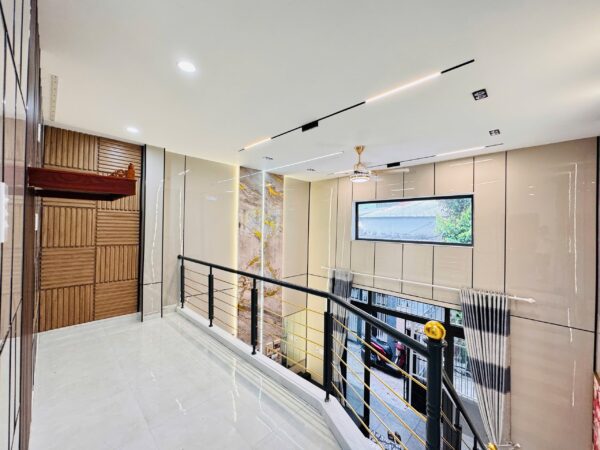 Nhà mê lửng kiệt Hoàng Văn Thái, 3290