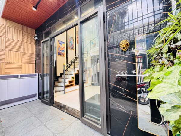 Nhà mê lửng kiệt Hoàng Văn Thái, 3290