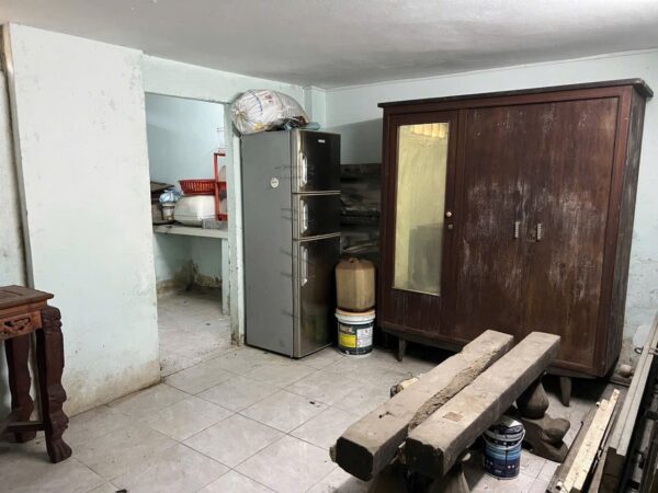 Nhà mê lửng đúc mặt tiền gần Trường Sơn 2650