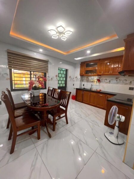 Tòa căn hộ 5 tầng mặt tiền Thanh Huy 6800
