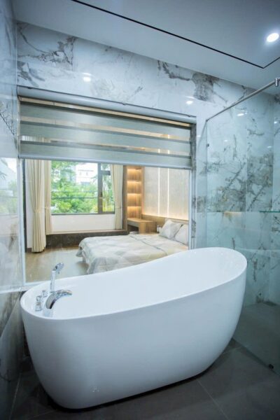 Nhà 3 tầng mặt tiền Trần Kim Xuyến 9300