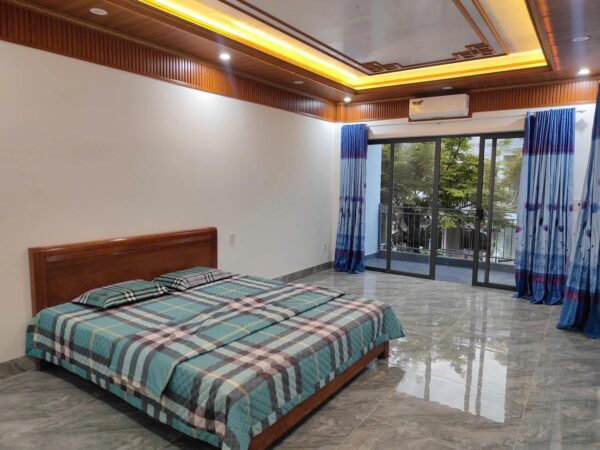 Cho thuê nhà 3 tầng mặt tiền Khu Ecocham 20tr