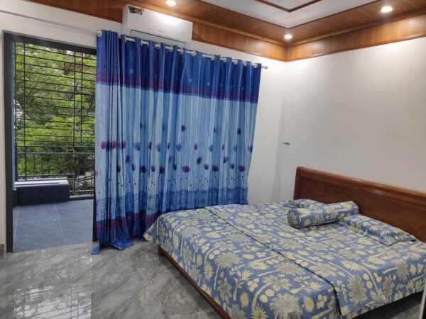 Cho thuê nhà 3 tầng mặt tiền Khu Ecocham 20tr