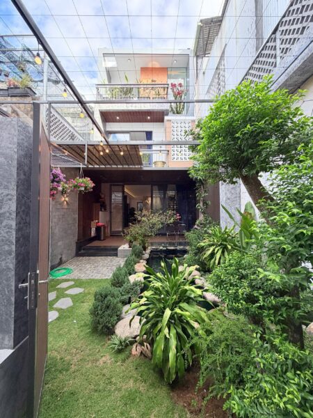 Nhà 3 tầng kiệt ô tô Nguyễn Phước Nguyên 6399