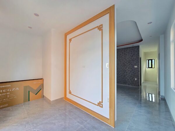 Nhà 2 tầng kiệt ô tô Tôn Đản, 95mv, 4750