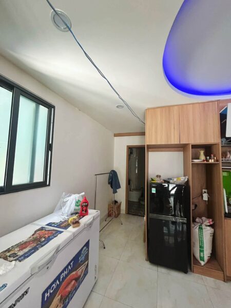Nhà mê lửng kiệt ô tô Trần Đình Tri 3450