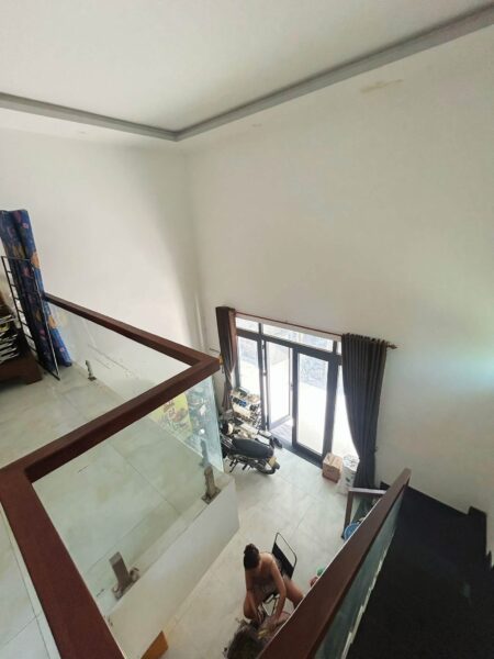 Nhà mê lửng kiệt ô tô Trần Đình Tri 3450