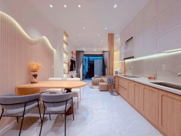Nhà 3 tầng kiệt Nguyễn Đức Trung, 5450