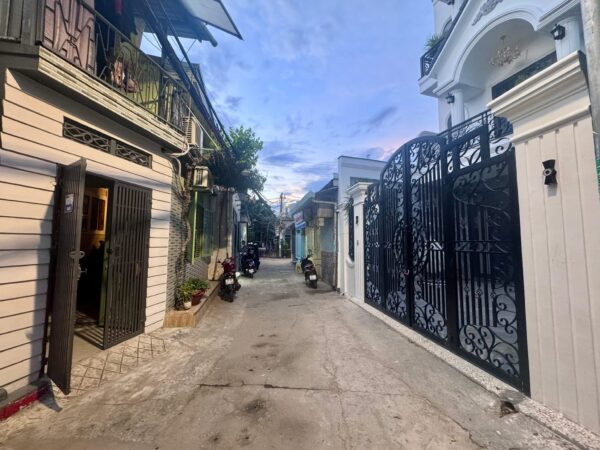 Nhà mê lửng kiệt ô tô Tô Hiệu 47mv, 3490