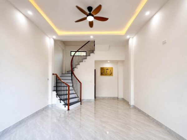 Nhà 3 tầng mặt tiền Điện Biên Phủ 8389