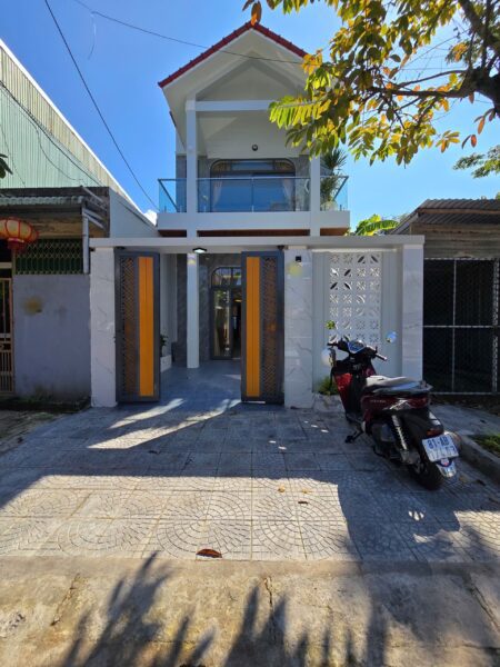 Nhà 2 tầng mặt tiền Nhơn Hoà 100mv, 5850