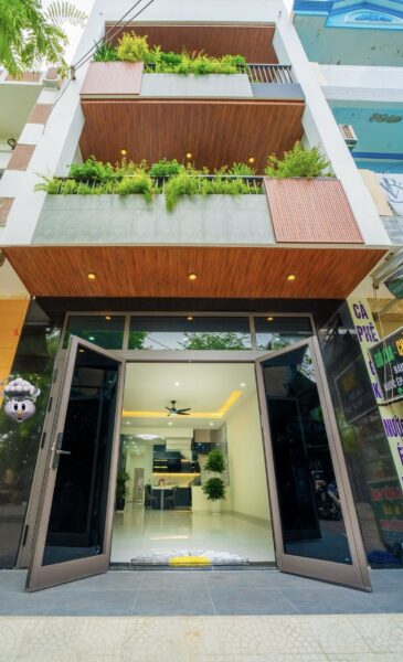 Nhà 4 tầng mặt tiền Phùng Tá Chu 104mv, 15ty5