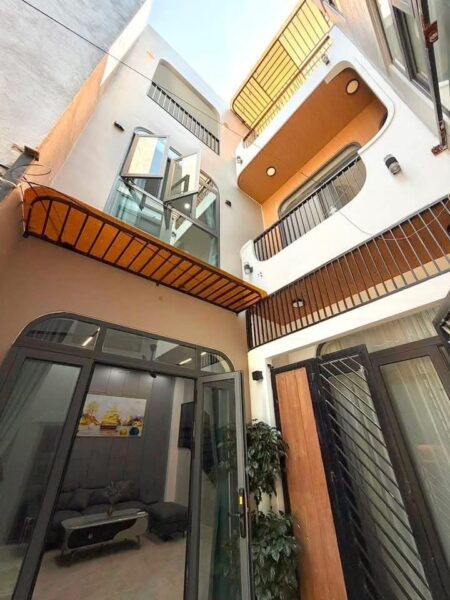Nhà 3 tầng kiệt Tiểu La, 51mv, 5550