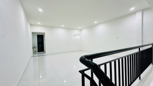 Nhà mê lửng kiệt Nguyễn Công Hoan 4500