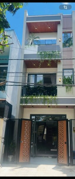 Nhà 3 tầng mặt tiền Chúc Động 81mv, 9300