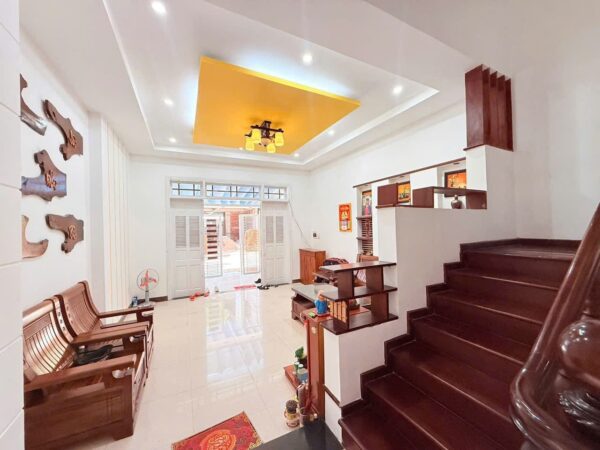 Nhà 3 tầng mặt tiền Võ Như Hưng 13ty