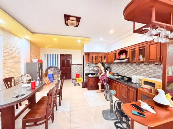 Nhà 3 tầng mặt tiền Võ Như Hưng 13ty