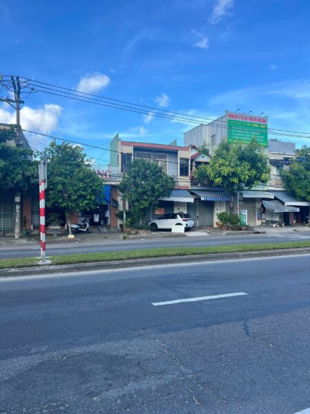 Nhà 2 tầng mặt tiền Nguyễn Lương Bằng 6ty