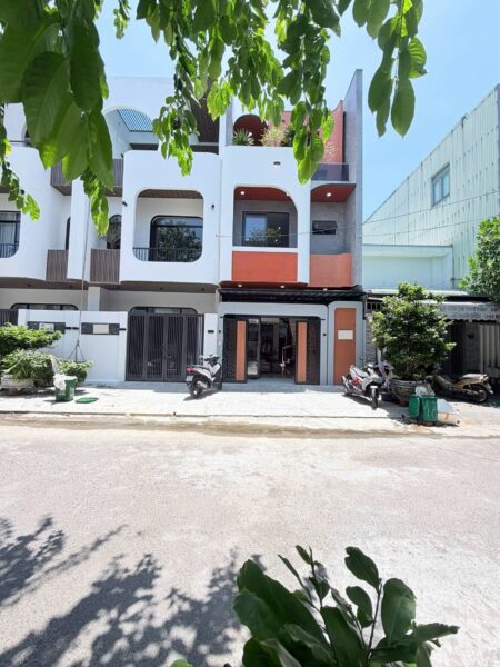 Nhà 3 tầng mặt tiền Nguyễn Chơn 77mv, 7500