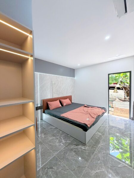 Nhà 3 tầng mặt tiền Nguyễn Chơn 77mv, 7500