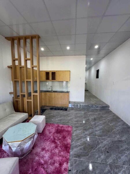 Nhà ba lá kiệt Hoàng văn thái 74mv 1250