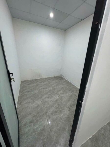 Nhà ba lá kiệt Hoàng văn thái 74mv 1250