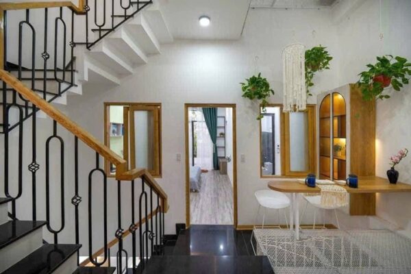 Cho thuê nhà 4 tầng mặt tiền Lê Hiến Mai 35tr