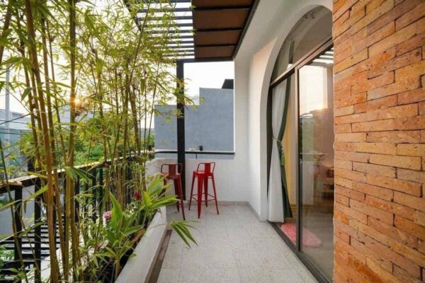 Cho thuê nhà 4 tầng mặt tiền Lê Hiến Mai 35tr