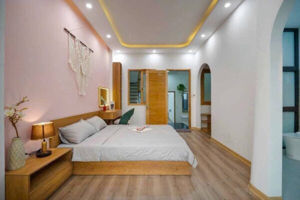 Cho thuê nhà 4 tầng mặt tiền Lê Hiến Mai 35tr