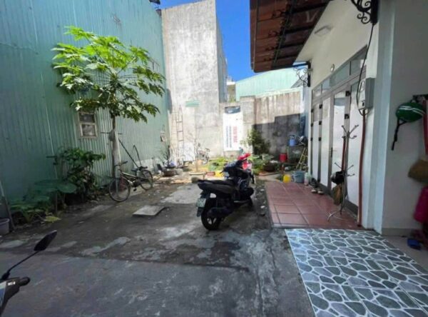 Đất kiệt Trường Chinh, 51mv, 2950