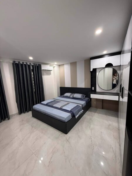 Nhà 2 tầng mặt tiền Giáp Văn Cương 6950