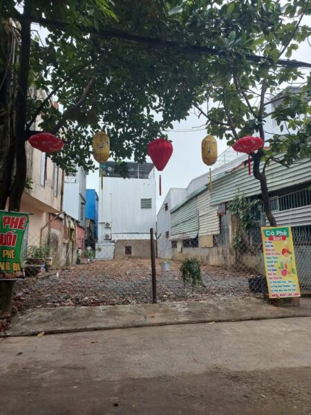 Đất kiệt ô tô Phan Văn Định 138mv, 6350