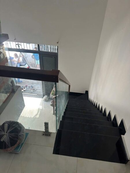 Nhà mê lửng kiệt ô tô Trần Đình Tri 3739