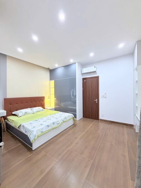 Nhà 3 tầng mặt tiền Hoà Minh, 78mv, 7900