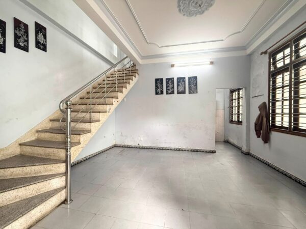 Nhà 3 tầng kiệt ô tô Hải Phòng 40mv, 3550